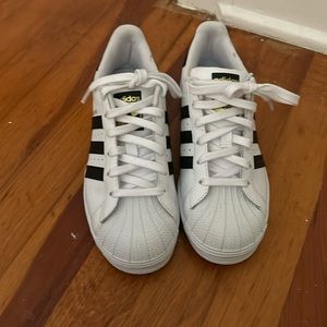 NWOT adidas superstar